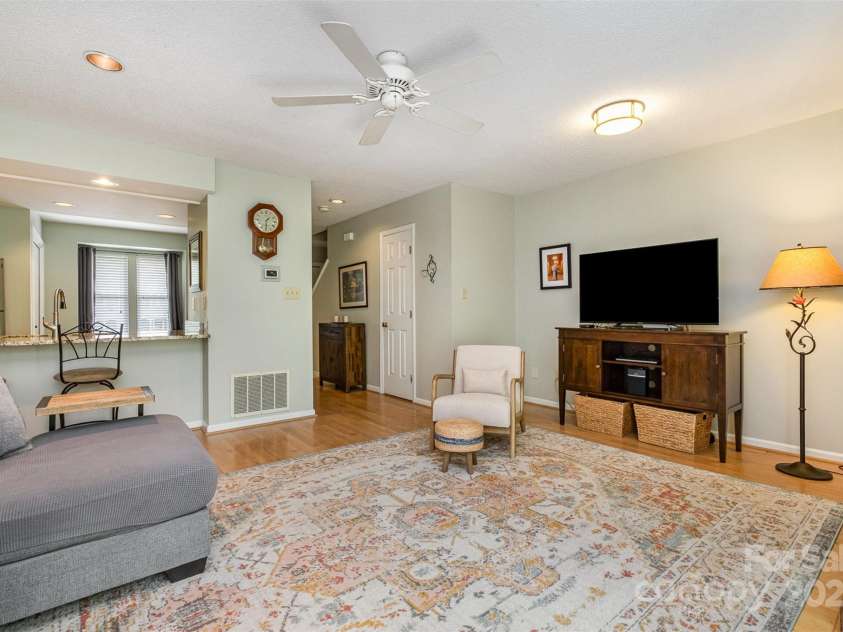 2756 Von Thuringer Court, Charlotte, NC 28210.  MLS# CAR4243209, YatesRealty ID 12204. 
