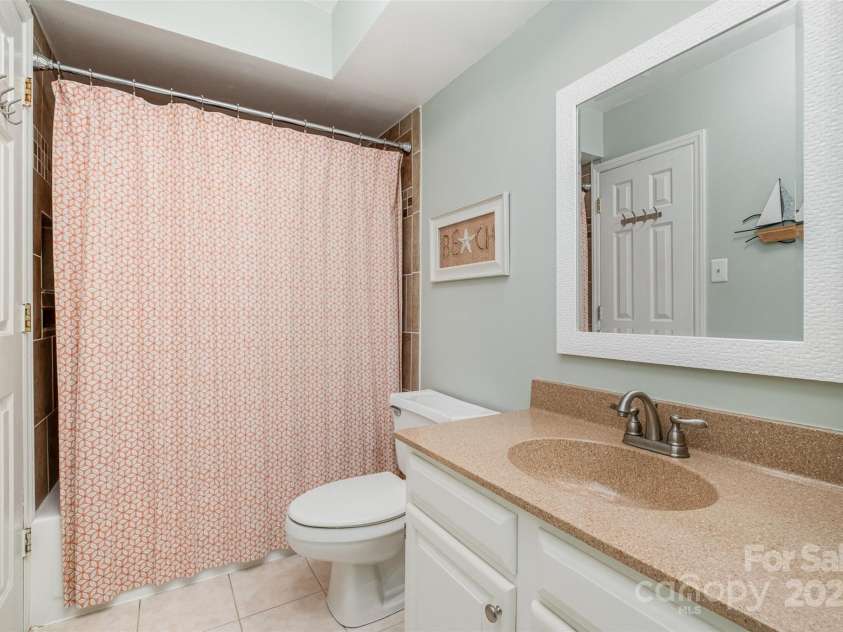 2756 Von Thuringer Court, Charlotte, NC 28210.  MLS# CAR4243209, YatesRealty ID 12204. 