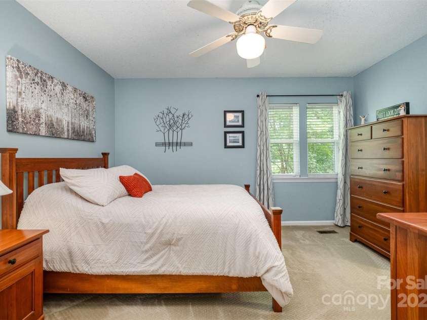 2756 Von Thuringer Court, Charlotte, NC 28210.  MLS# CAR4243209, YatesRealty ID 12204. 