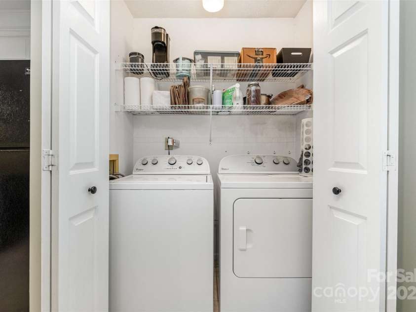 2756 Von Thuringer Court, Charlotte, NC 28210.  MLS# CAR4243209, YatesRealty ID 12204. 