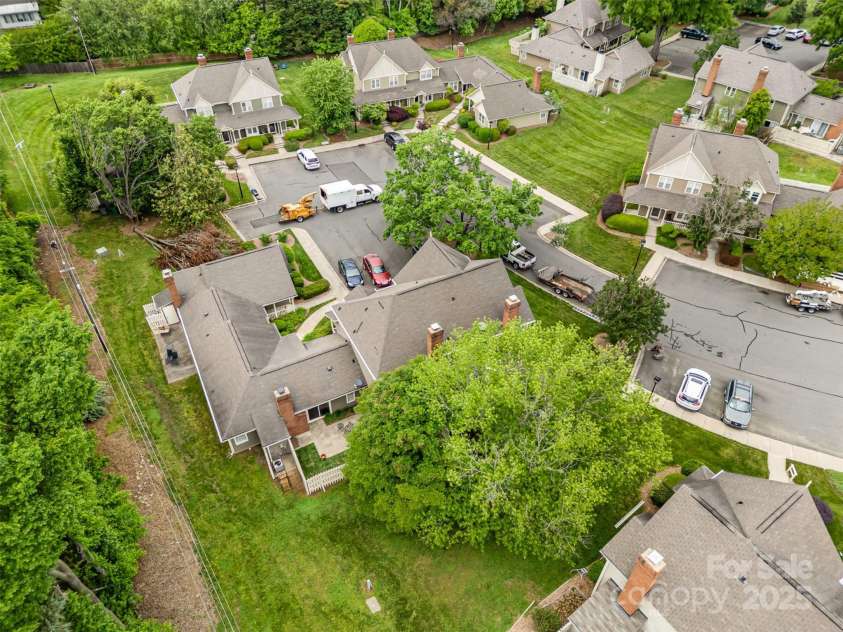 2756 Von Thuringer Court, Charlotte, NC 28210.  MLS# CAR4243209, YatesRealty ID 12204. 