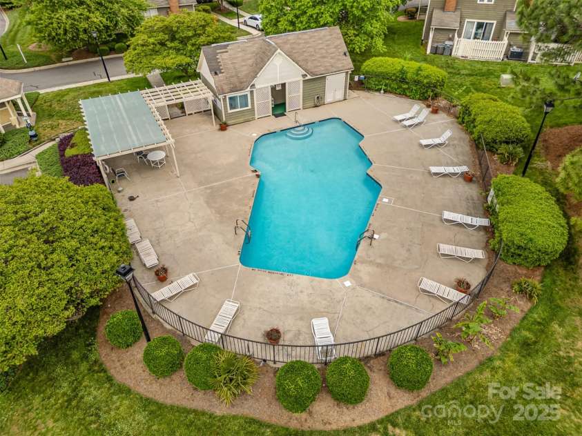 2756 Von Thuringer Court, Charlotte, NC 28210.  MLS# CAR4243209, YatesRealty ID 12204. 