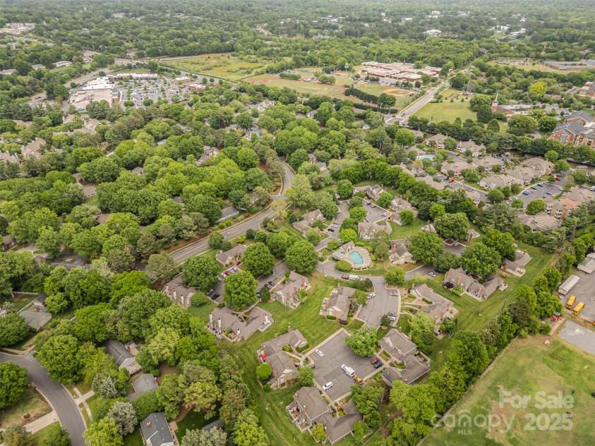 2756 Von Thuringer Court, Charlotte, NC 28210.  MLS# CAR4243209, YatesRealty ID 12204. 