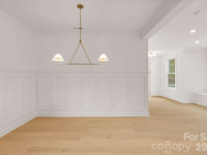 2757 Parkway Avenue, Charlotte, NC 28208.  MLS# CAR4353410, YatesRealty ID 12204. 