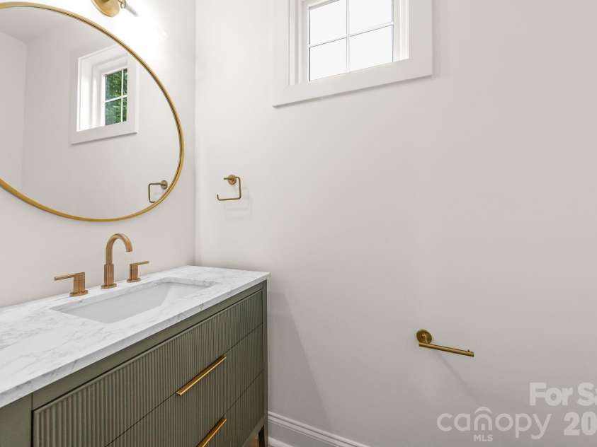 2757 Parkway Avenue, Charlotte, NC 28208.  MLS# CAR4353410, YatesRealty ID 12204. 