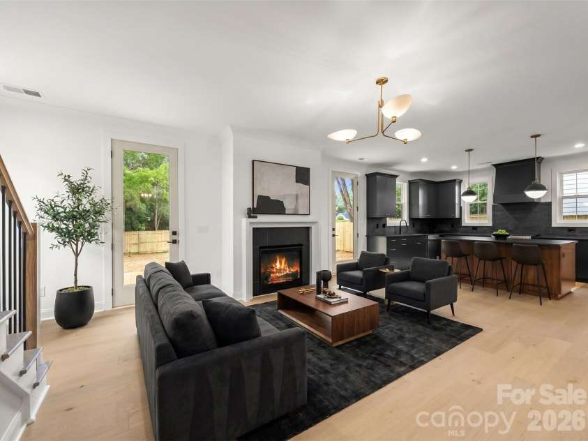 2757 Parkway Avenue, Charlotte, NC 28208.  MLS# CAR4353410, YatesRealty ID 12204. 
