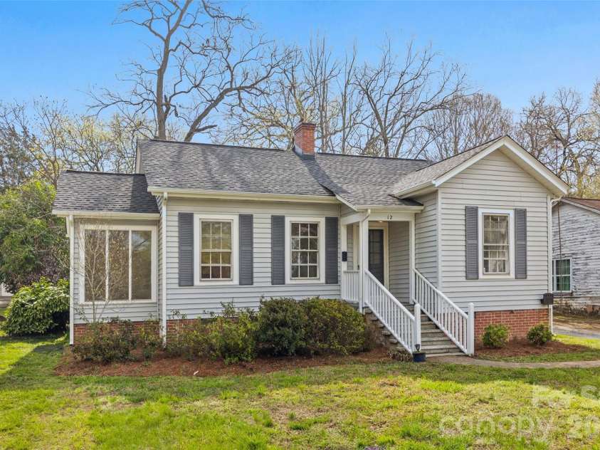 12 Smith Street, York, SC 29745.  MLS# CAR4359242, YatesRealty ID 12205. 