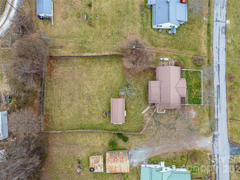 141 Knollview Terrace, Pisgah Forest, NC 28768.  MLS# CAR4255414, YatesRealty ID 12205. 