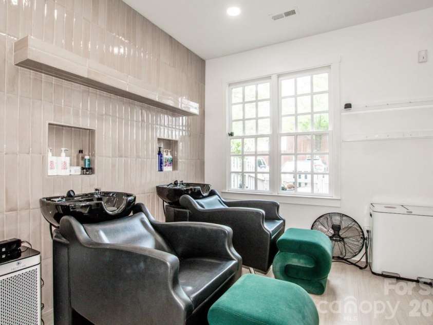 21329 Catawba Avenue, Cornelius, NC 28031.  MLS# CAR4364402, YatesRealty ID 12207. Shampoo Bowls