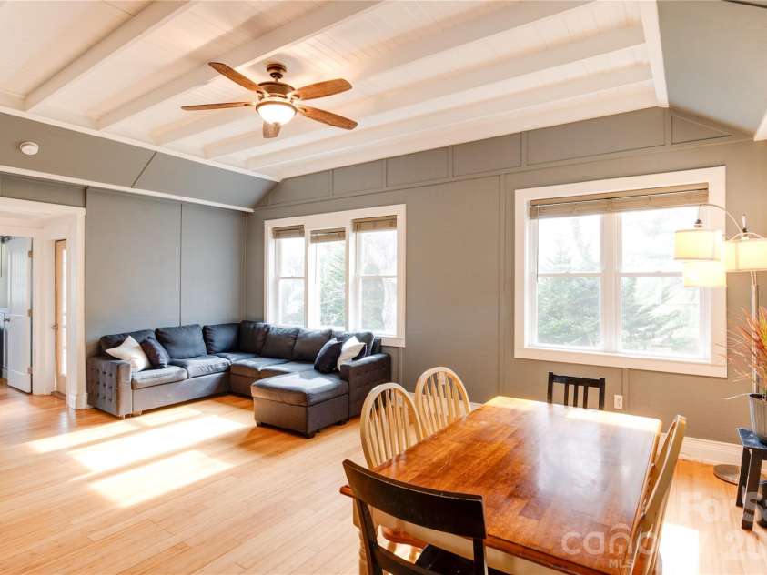 107 Shepard Way, Burnsville, NC 28714.  MLS# CAR4359941, YatesRealty ID 12208. 