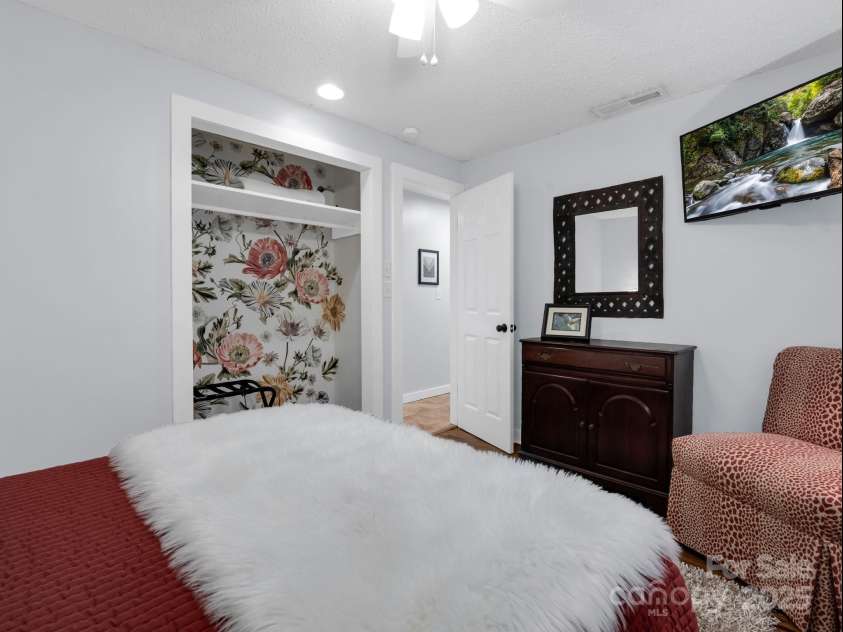 206 Knob Creek Road, Pisgah Forest, NC 28768.  MLS# CAR4241058, YatesRealty ID 12209. 