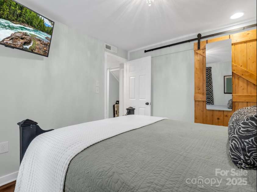 206 Knob Creek Road, Pisgah Forest, NC 28768.  MLS# CAR4241058, YatesRealty ID 12209. 