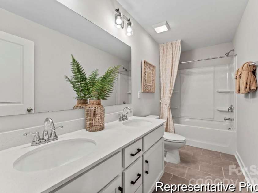 106 Rice Planters Way, Statesville, NC 28625.  MLS# CAR4341931, YatesRealty ID 1221. 