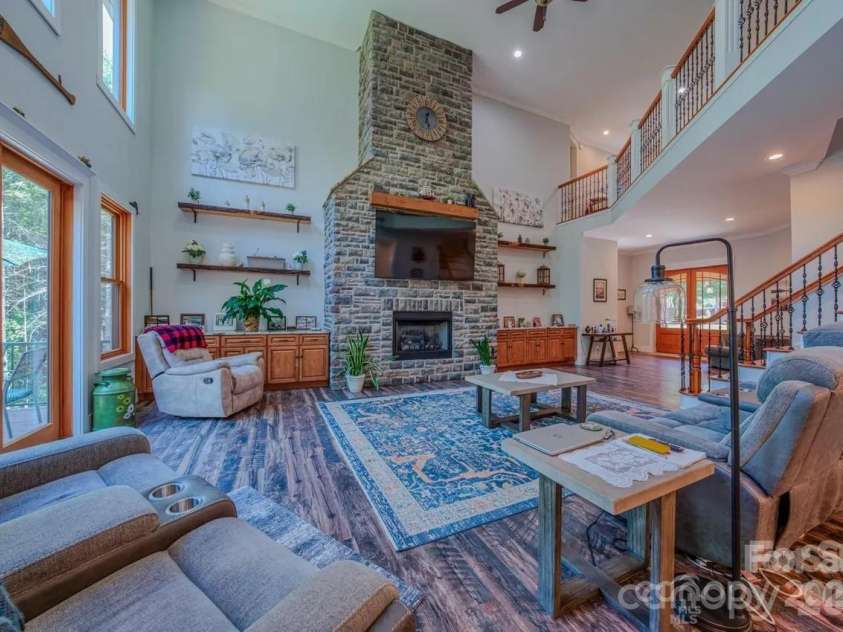 1416 Southpointe Drive, Morganton, NC 28655.  MLS# CAR4352341, YatesRealty ID 12210. 