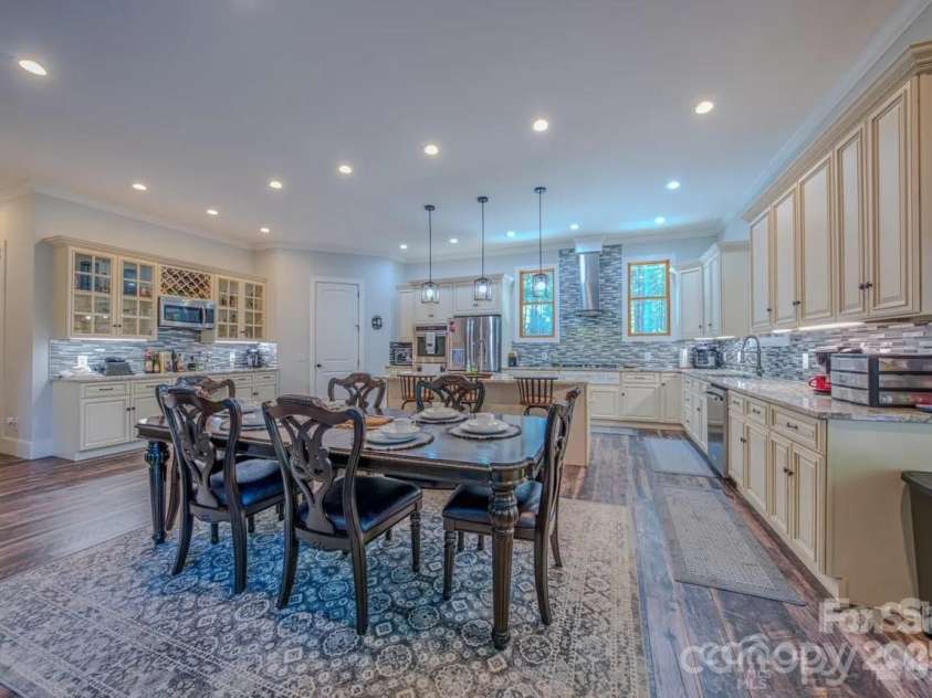 1416 Southpointe Drive, Morganton, NC 28655.  MLS# CAR4352341, YatesRealty ID 12210. 