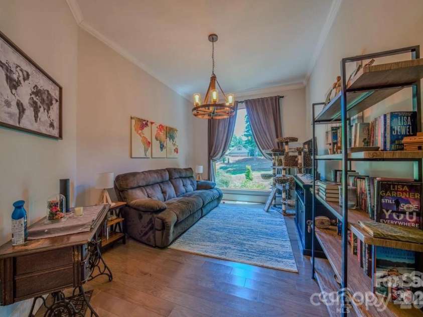 1416 Southpointe Drive, Morganton, NC 28655.  MLS# CAR4352341, YatesRealty ID 12210. 