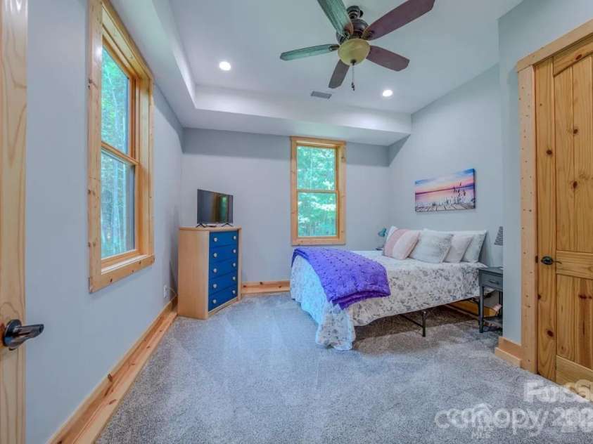 1416 Southpointe Drive, Morganton, NC 28655.  MLS# CAR4352341, YatesRealty ID 12210. 