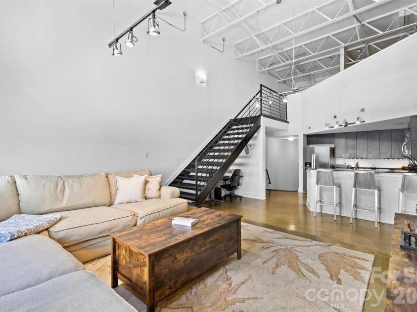 925 Westmere Avenue, Charlotte, NC 28208.  MLS# CAR4366255, YatesRealty ID 12212. 