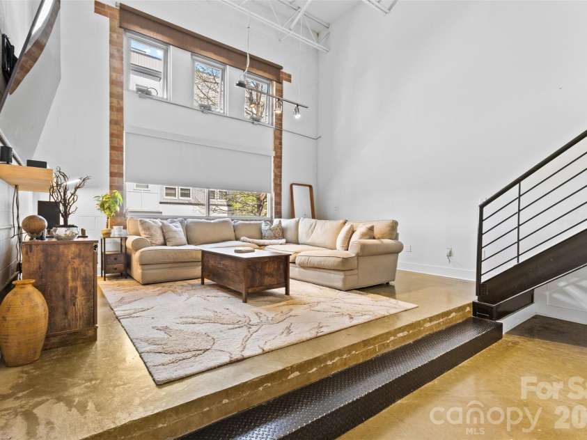 925 Westmere Avenue, Charlotte, NC 28208.  MLS# CAR4366255, YatesRealty ID 12212. 