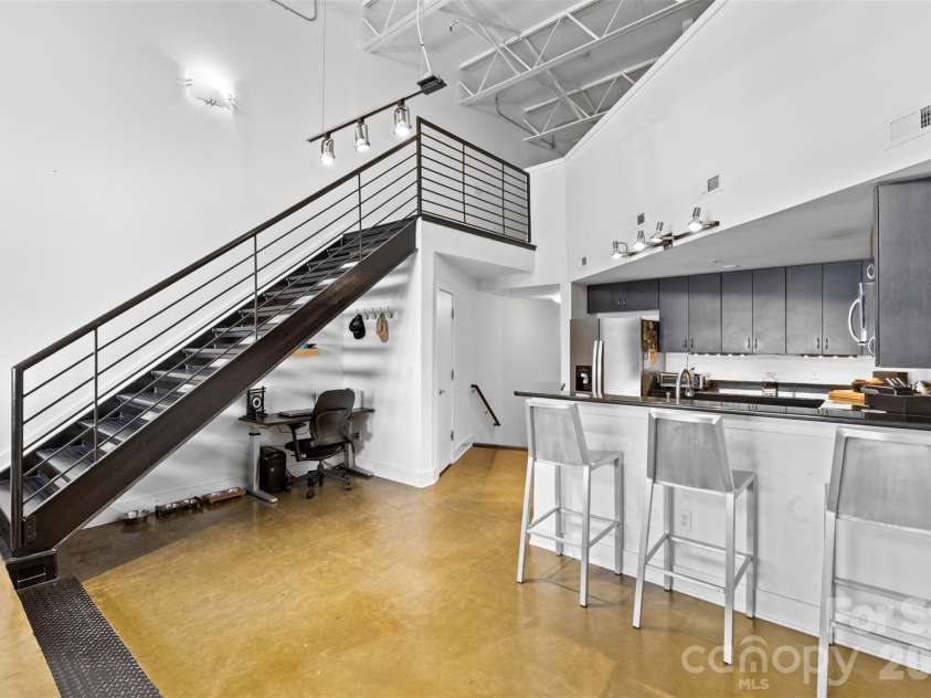 925 Westmere Avenue, Charlotte, NC 28208.  MLS# CAR4366255, YatesRealty ID 12212. 