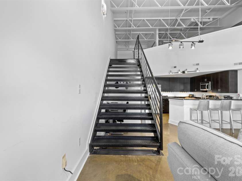 925 Westmere Avenue, Charlotte, NC 28208.  MLS# CAR4366255, YatesRealty ID 12212. 