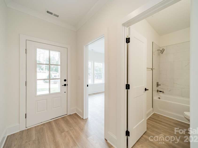 812 Hardin Street, Lancaster, SC 29720.  MLS# CAR4329827, YatesRealty ID 12214. 