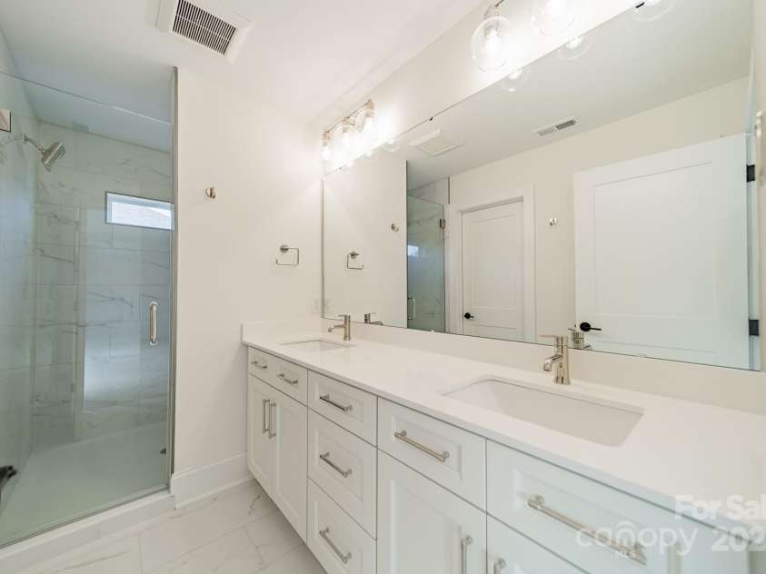 812 Hardin Street, Lancaster, SC 29720.  MLS# CAR4329827, YatesRealty ID 12214. 
