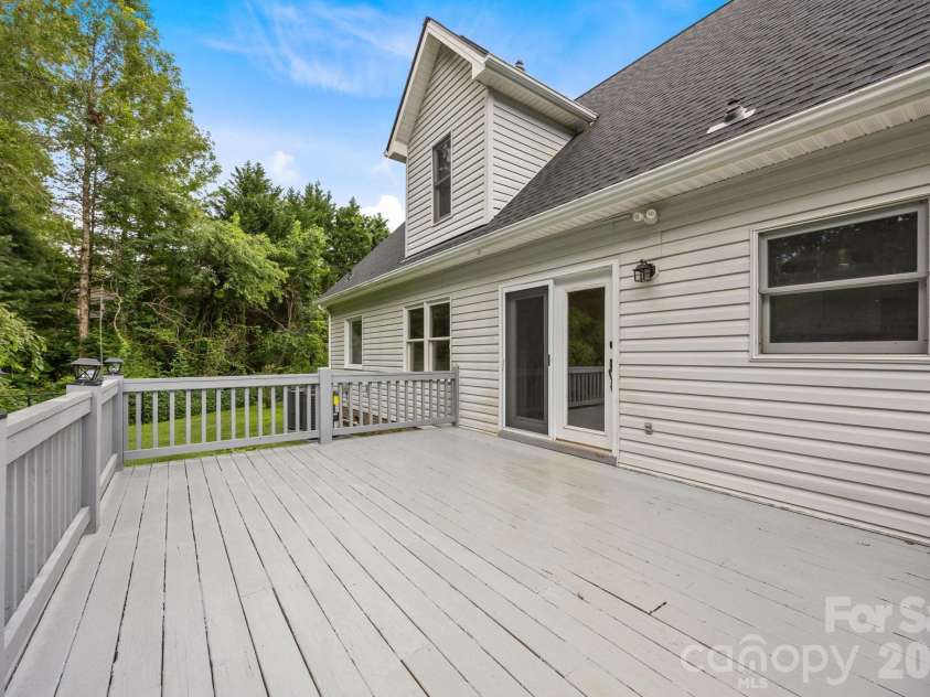 6 Springfield Way, Arden, NC 28704.  MLS# CAR4349463, YatesRealty ID 12215. 