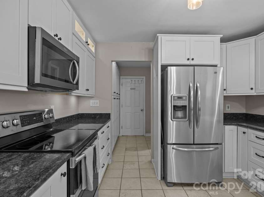 6 Springfield Way, Arden, NC 28704.  MLS# CAR4349463, YatesRealty ID 12215. 