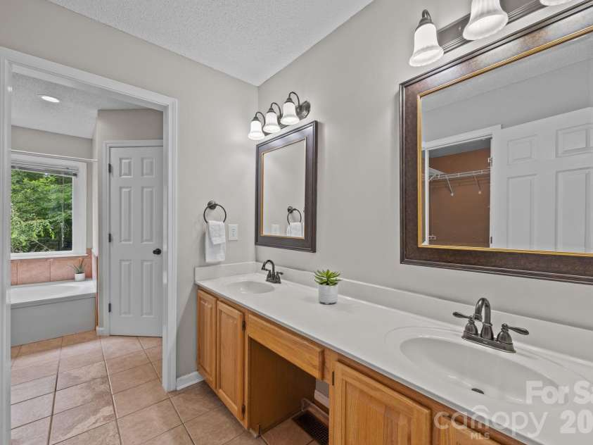 6 Springfield Way, Arden, NC 28704.  MLS# CAR4349463, YatesRealty ID 12215. 