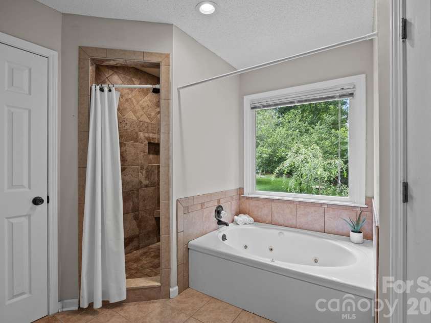 6 Springfield Way, Arden, NC 28704.  MLS# CAR4349463, YatesRealty ID 12215. 