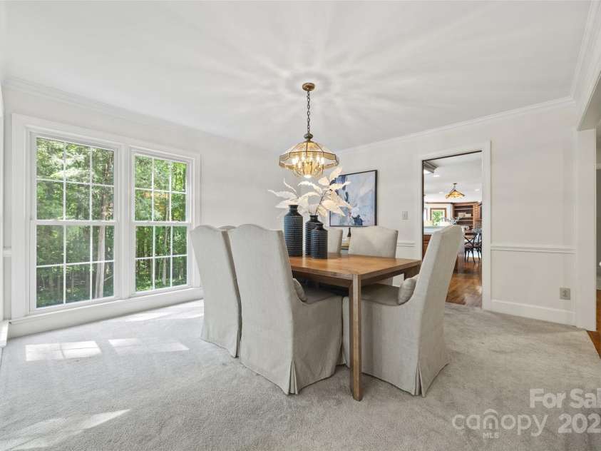 7103 Forest Ridge Road, Matthews, NC 28104.  MLS# CAR4255751, YatesRealty ID 12216. Dining room