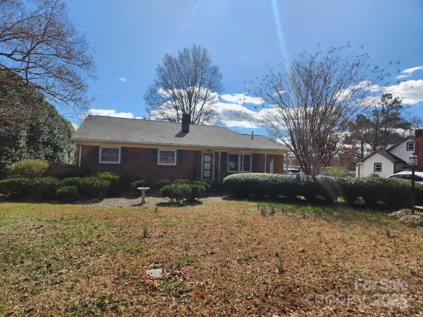 105 Brickyard Road, Fort Mill, SC 29715.  MLS# CAR4231226, YatesRealty ID 12217. 