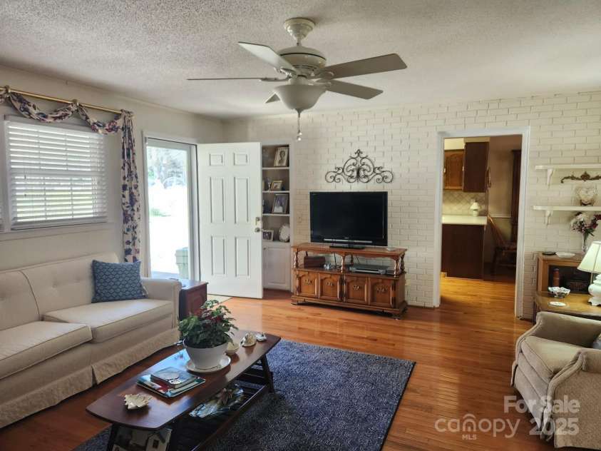 105 Brickyard Road, Fort Mill, SC 29715.  MLS# CAR4231226, YatesRealty ID 12217. 