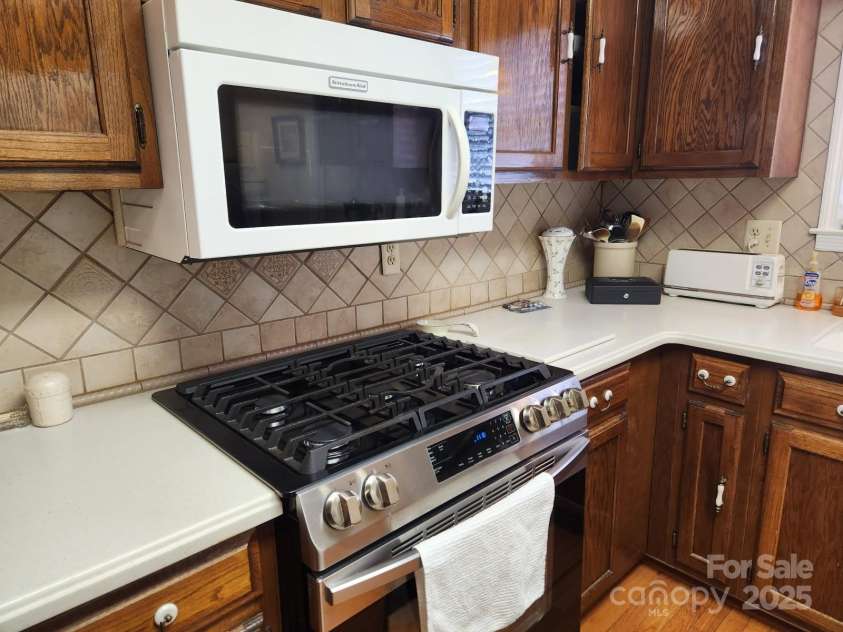 105 Brickyard Road, Fort Mill, SC 29715.  MLS# CAR4231226, YatesRealty ID 12217. 