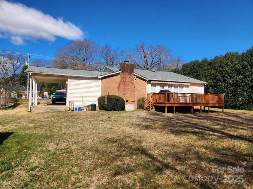 105 Brickyard Road, Fort Mill, SC 29715.  MLS# CAR4231226, YatesRealty ID 12217. 