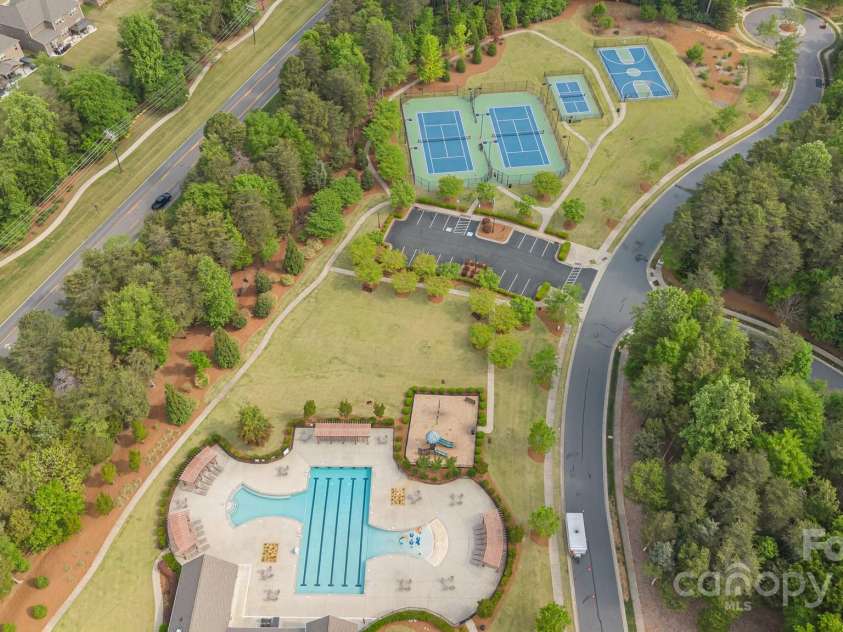 11304 Preservation Lane, Charlotte, NC 28278.  MLS# CAR4249820, YatesRealty ID 12218. It's like living at a resort!