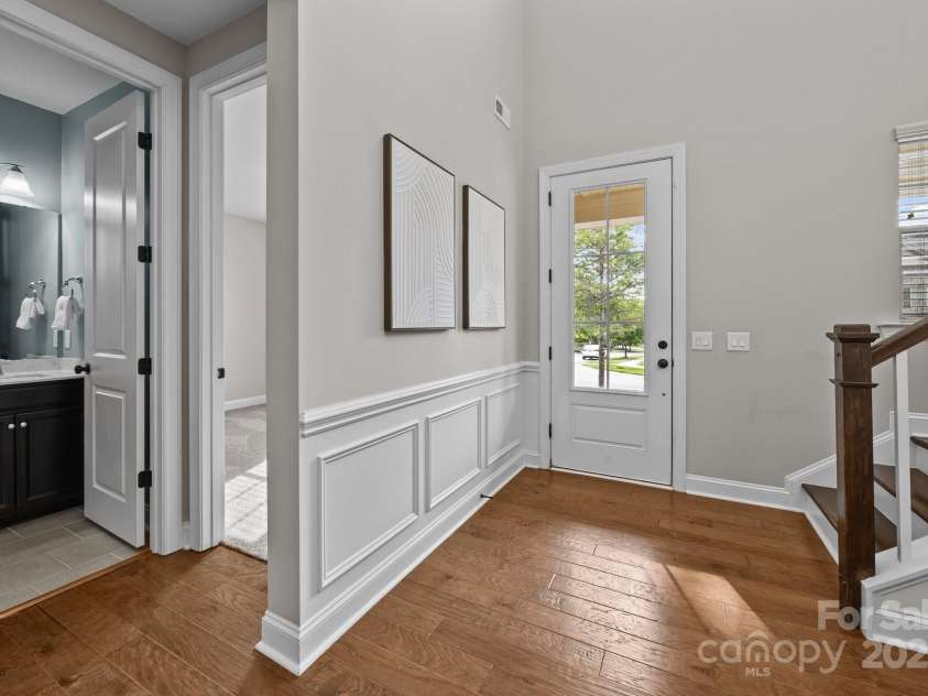 11304 Preservation Lane, Charlotte, NC 28278.  MLS# CAR4249820, YatesRealty ID 12218. There's a first floor full bath and bedroom!