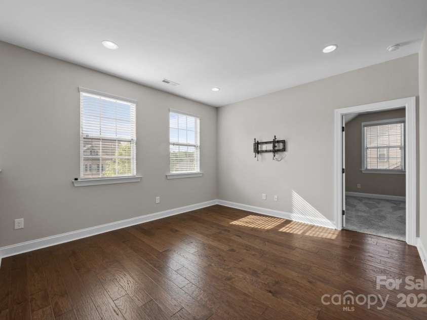 11304 Preservation Lane, Charlotte, NC 28278.  MLS# CAR4249820, YatesRealty ID 12218. Upstairs loft