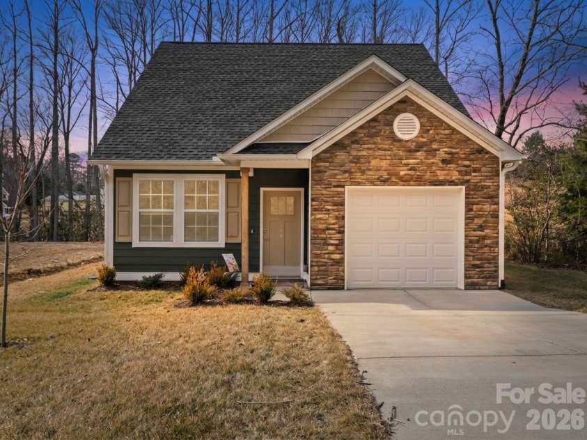 244 Slade Lane, Black Mountain, NC 28711.  MLS# CAR4346016, YatesRealty ID 12218. 
