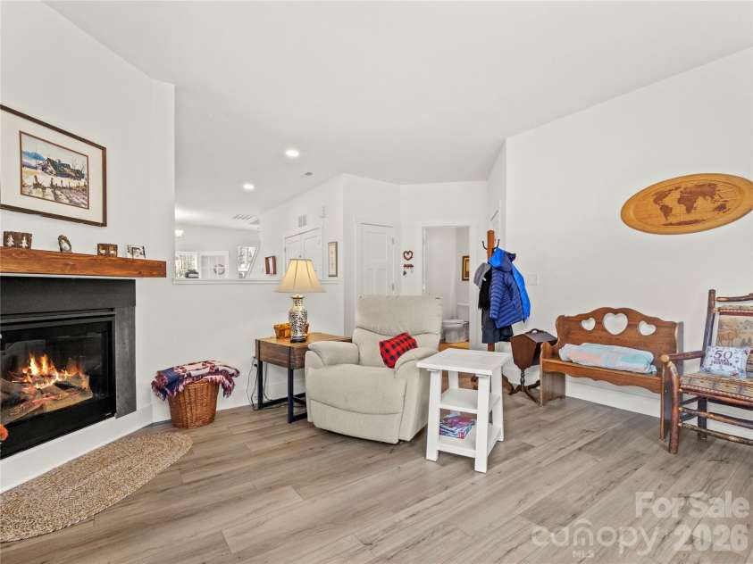 244 Slade Lane, Black Mountain, NC 28711.  MLS# CAR4346016, YatesRealty ID 12218. 