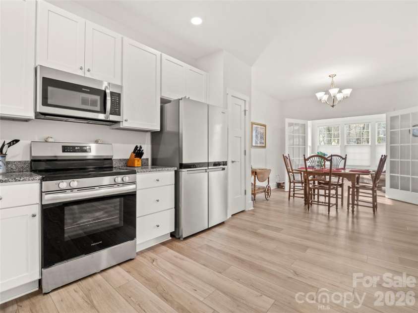 244 Slade Lane, Black Mountain, NC 28711.  MLS# CAR4346016, YatesRealty ID 12218. 