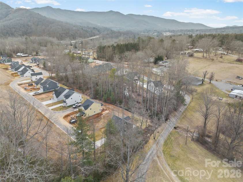 244 Slade Lane, Black Mountain, NC 28711.  MLS# CAR4346016, YatesRealty ID 12218. 