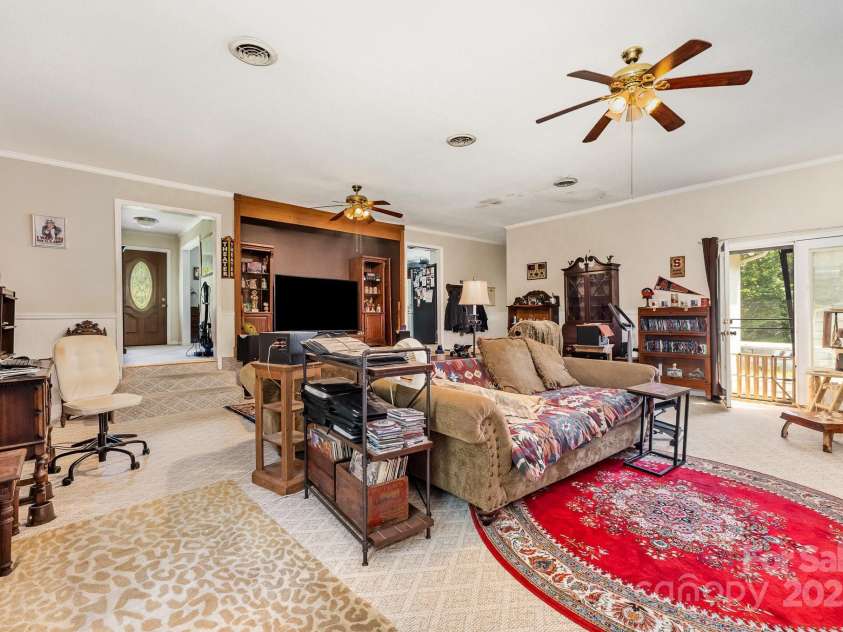 2718 Ridgewood Lane, Rock Hill, SC 29730.  MLS# CAR4255221, YatesRealty ID 12220. 