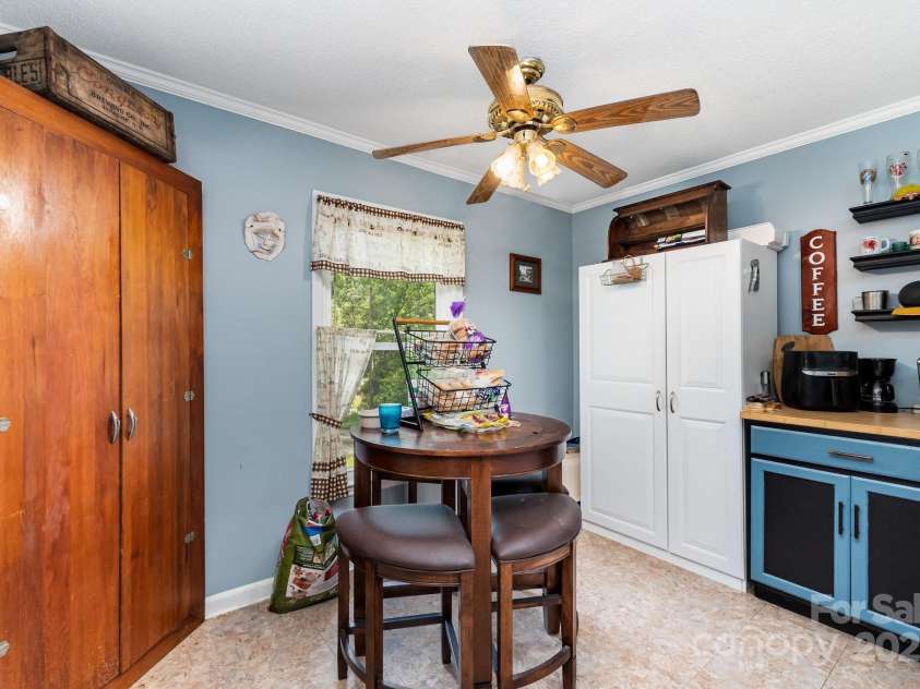 2718 Ridgewood Lane, Rock Hill, SC 29730.  MLS# CAR4255221, YatesRealty ID 12220. 