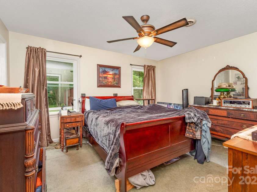 2718 Ridgewood Lane, Rock Hill, SC 29730.  MLS# CAR4255221, YatesRealty ID 12220. 