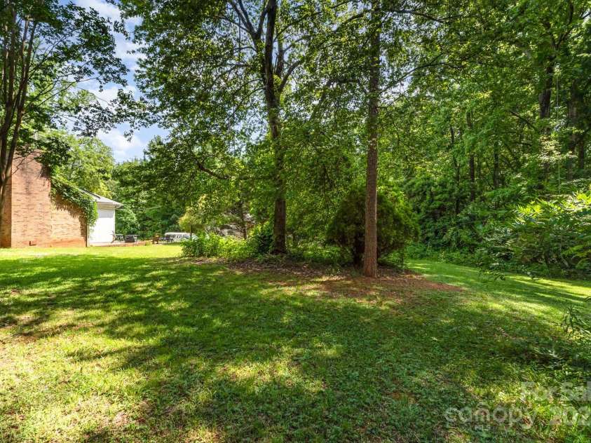 2718 Ridgewood Lane, Rock Hill, SC 29730.  MLS# CAR4255221, YatesRealty ID 12220. 