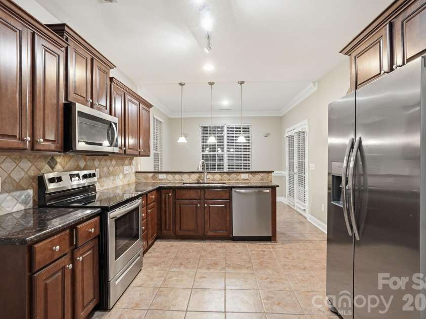 13062 Windy Lea Lane, Huntersville, NC 28078.  MLS# CAR4356532, YatesRealty ID 12221. 
