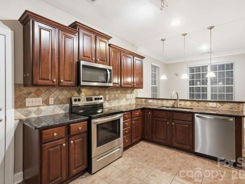 13062 Windy Lea Lane, Huntersville, NC 28078.  MLS# CAR4356532, YatesRealty ID 12221. 