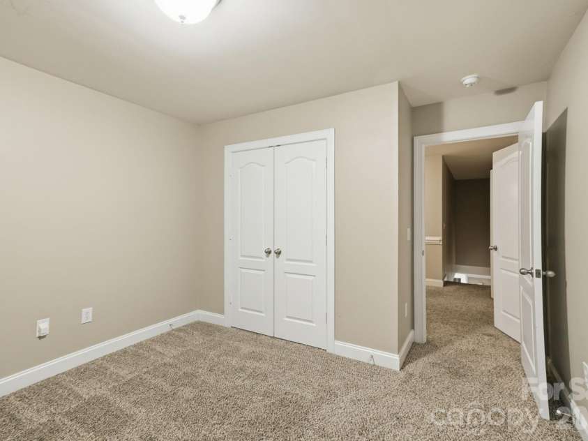 13062 Windy Lea Lane, Huntersville, NC 28078.  MLS# CAR4356532, YatesRealty ID 12221. 